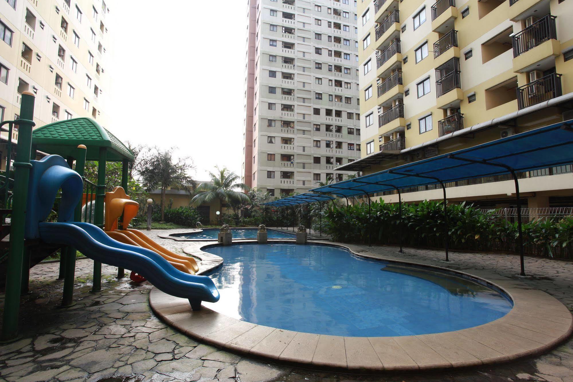Literooms Kebagusan Jakarta Exterior photo